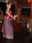 Bangkok-Wahn-Fah-boat-dances-1.jpg (62kb)