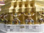 Grand_Palace_Hor_Phra_Monthian_Dharma_Guardians_1.jpg (102kb)