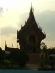Ubon-wat-sunset.jpg (40kb)