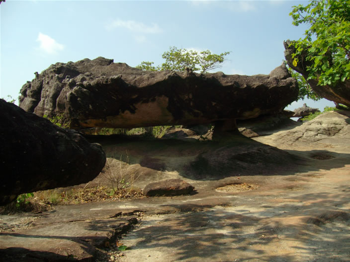 images/Phu-Pha-Theob-Park-Rocks-5.jpg